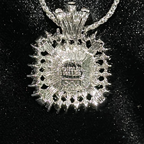 #21 Vintage Nolan Miller Pendant, Green & Clear Crystal Pendant,Silver 18" Chain - Picture 6 of 10